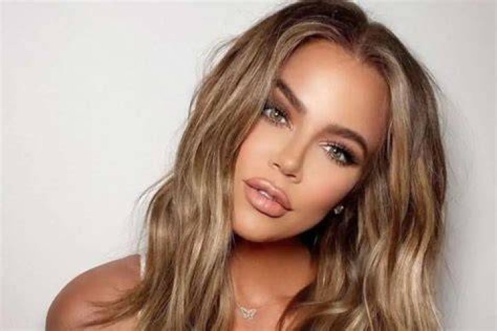 Khloe Kardashian Slammed For Photoshop Fail In Unrecognizable Photos — But The Photos Are Old