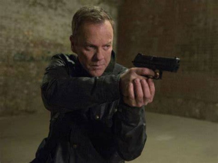 Kiefer Sutherland Seriously Injured During Fall On European County Music Tour