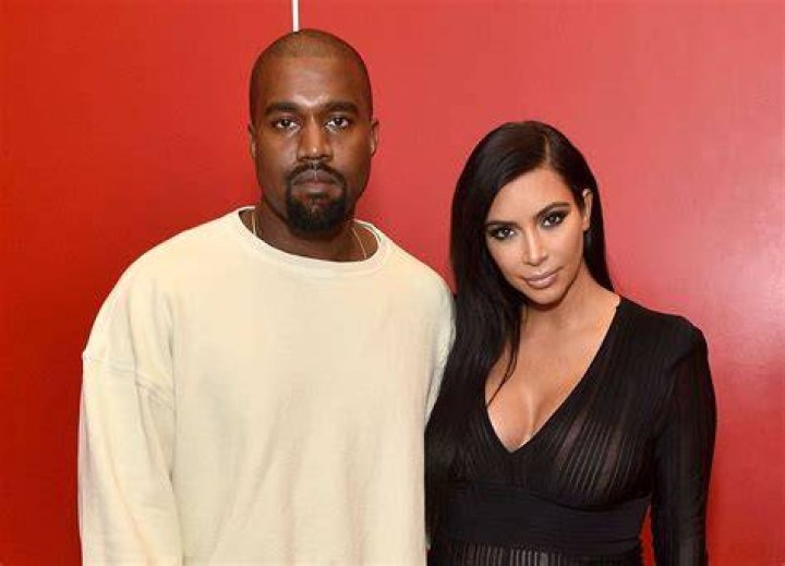 Kim Kardashian Goes Out To Dinner With Kanye West And Wears No Makeup — Shocks Fans!
