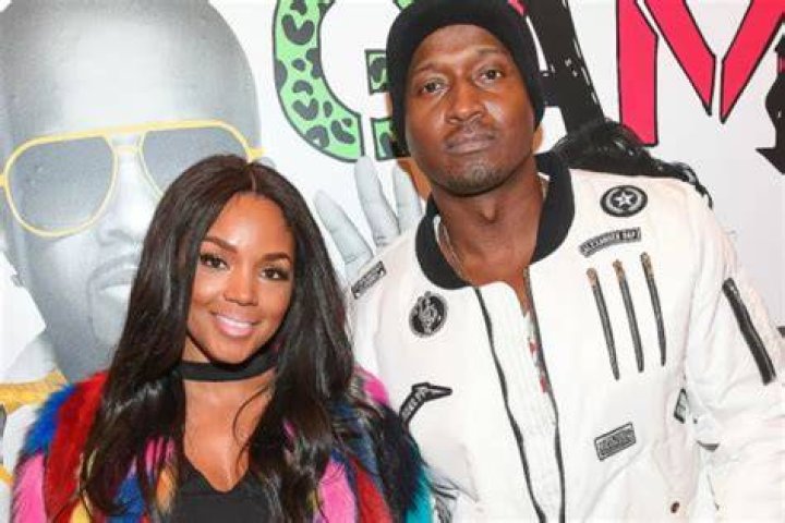 Kirk Frost Films Rasheeda While She’s Decorating The Christmas Tree – Fans Say They’re Proud Of How She Got Over Kirk’s Cheating