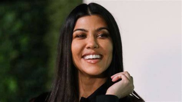 Kourtney Kardashian Called Out By Fans For Filming More For KUWK After Saying She Didn’t Want To Be On The Show Anymore – She Responds!