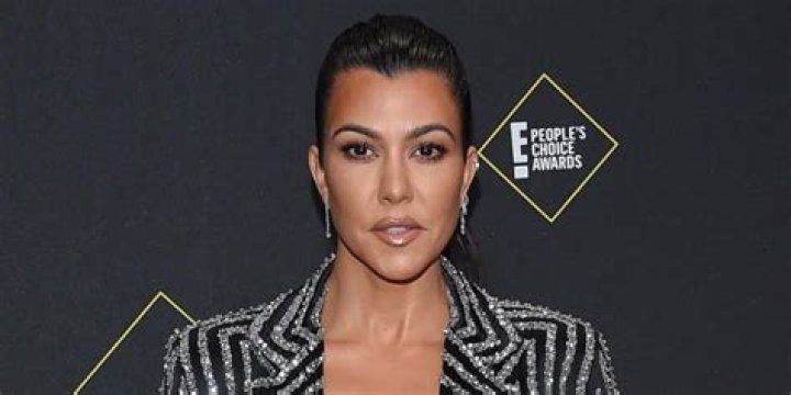 Kourtney Kardashian Flaunts Her New Curves In Bathing Suit Photos After Saying She’s Gained Some Weight
