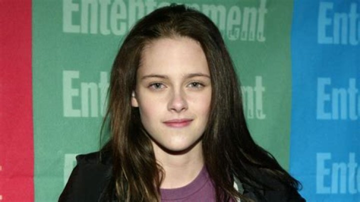Kristen Stewart Biography - Facts, Childhood, Family Life & Achievements
