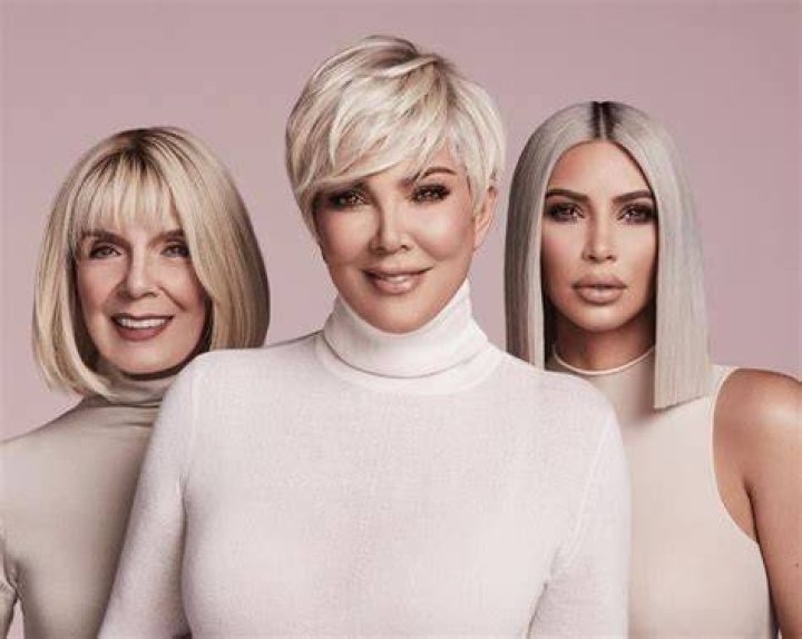 KUWK: Kris Jenner Pays Tribute To Her Mom In Mother’s Day Post And MJ Looks Just Like Kendall Jenner In Throwback Pic!