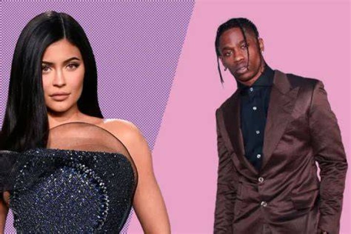 KUWTK: Kylie Jenner And Travis Scott Back Together? – Here’s What Their Hot New Photoshoot Really Means!