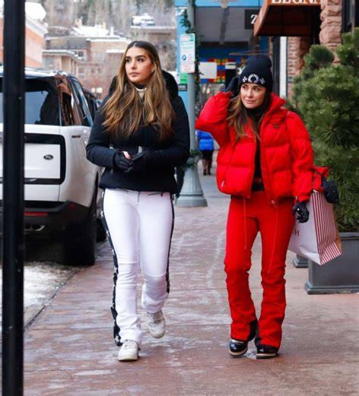 Kyle Richards Daughter Sophia Rushed To Hospital ‘RHOBH’ Star Begs Twitter For Kindness Amid Family Crisis