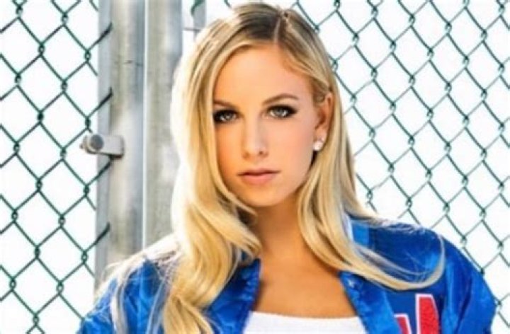 LA Clippers Cheerleader Sarah Seese Shares Swimsuit Photo With “Laguna Vibes” — Celebwell