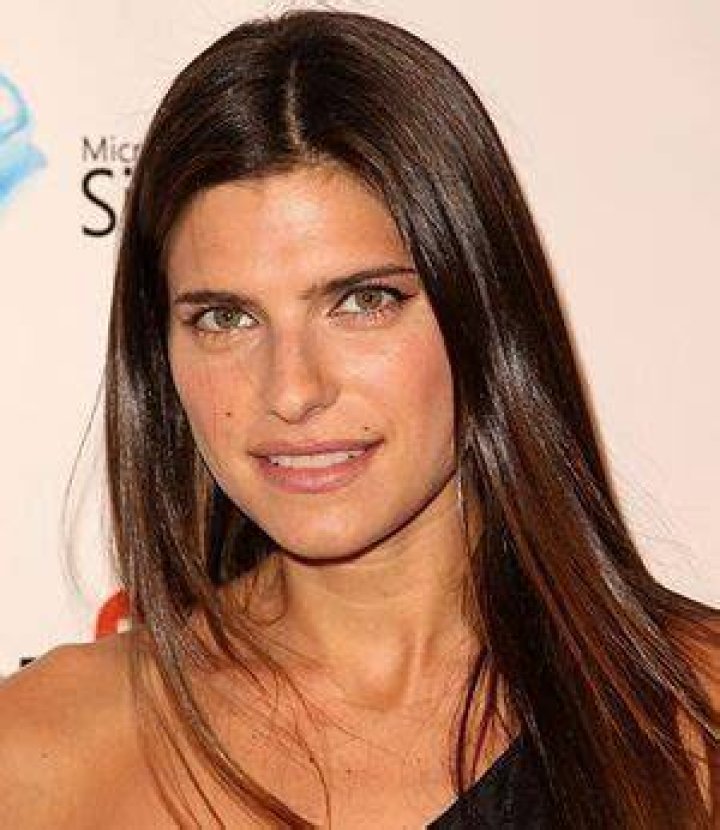 Lake Bell Body Measurements Bra Size Height Weight Vital Stats Facts