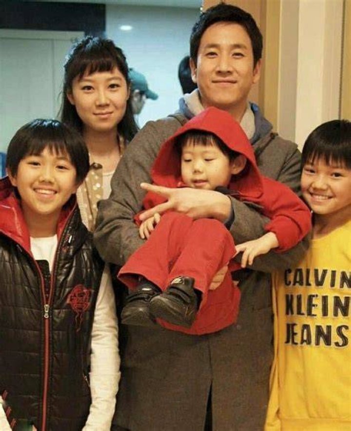 Lee Sun-Kyun family, wife, children, parents, siblings
