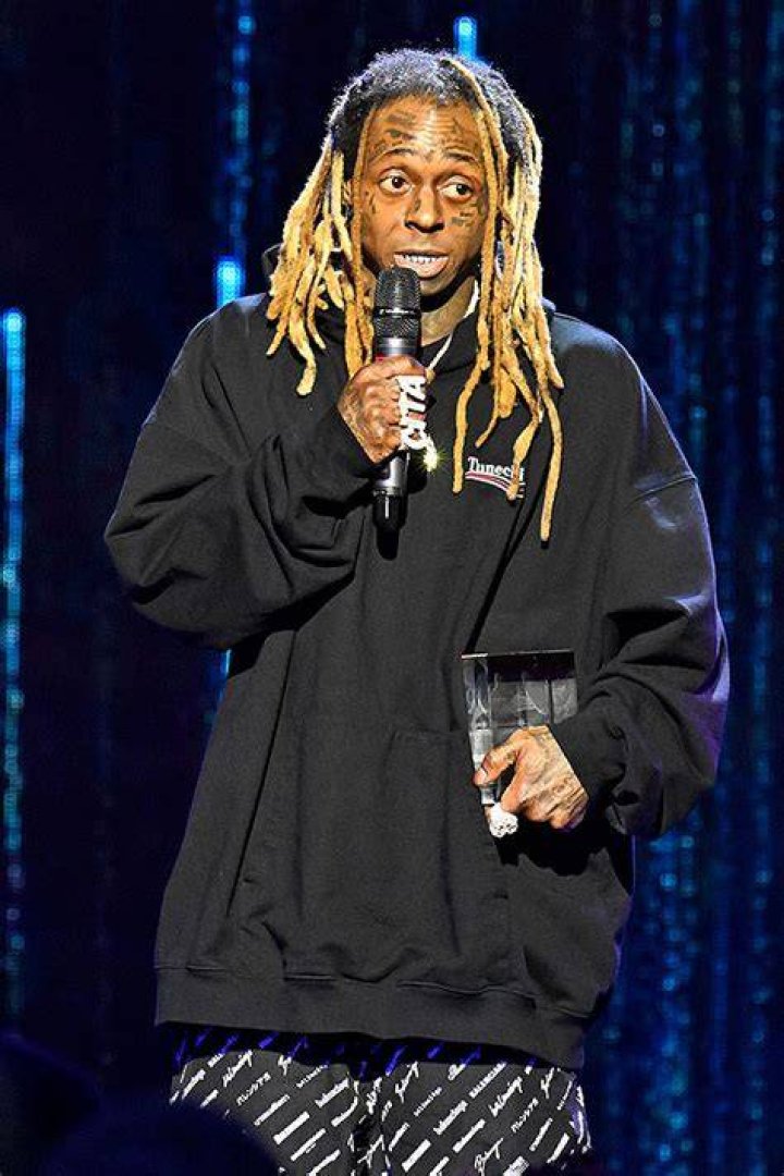 Lil Wayne Is Reportedly Charged With Possession Of A Firearm; Risks Up To 10 Years In Prison