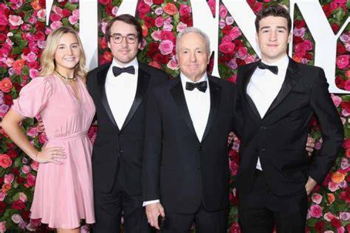 Lorne Michaels family: Parents, siblings, wife, children