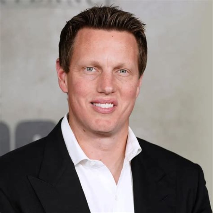 Mac Jones profile, bio, birthday, wife, children, contract, salary, net worth