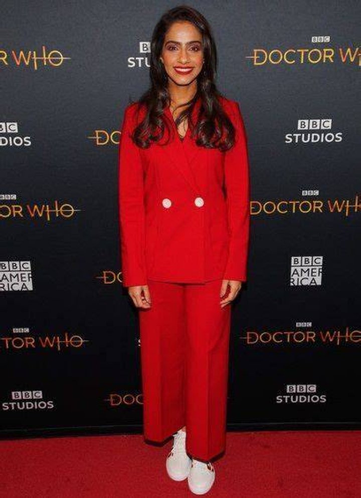 Mandip Gill Height Weight Shoe Size Body Measurements Facts Family
