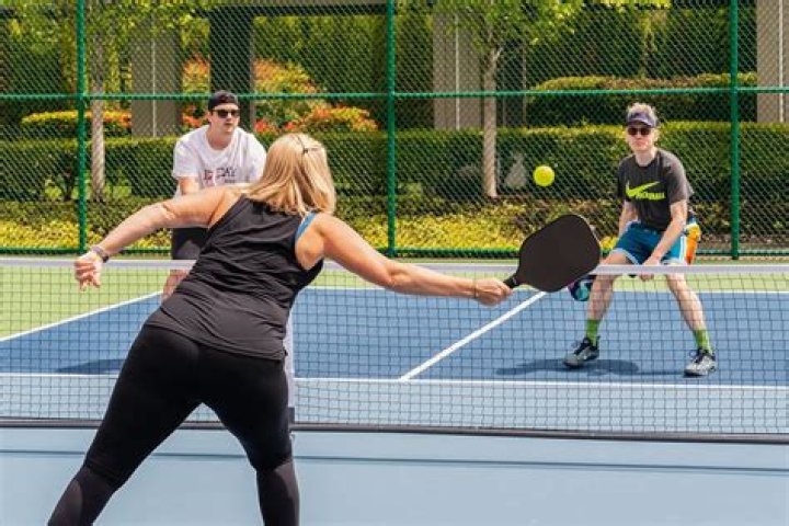 Maren Morris in Two-Piece Black Workout Gear Plays Pickleball