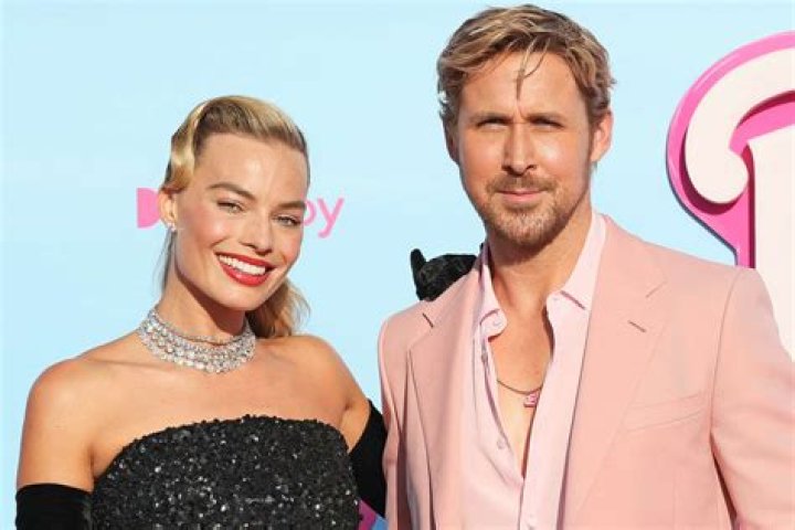 Margot Robbie and Ryan Gosling rock some super-tight neon spandex on ‘Barbie’ set