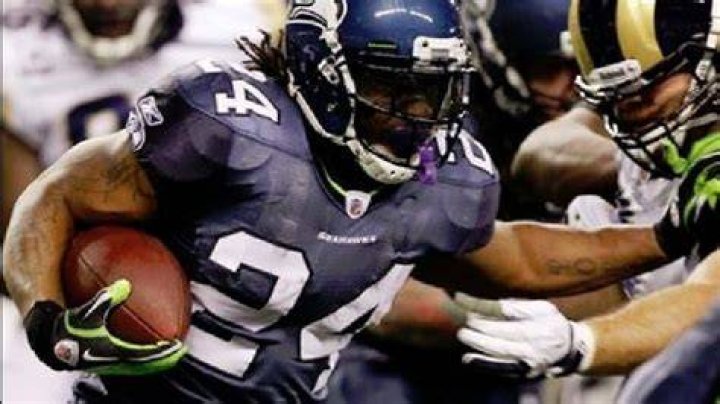 Marshawn Lynch Biography - Facts, Childhood, Family Life & Achievements