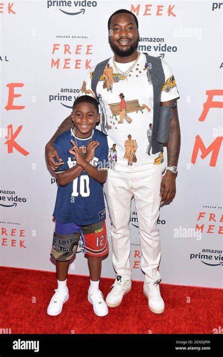 Meek Mill Biography - Facts, Childhood, Family Life & Achievements