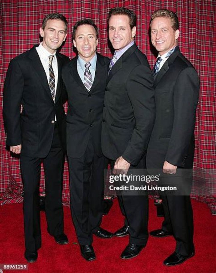 Meet his brother David Engel