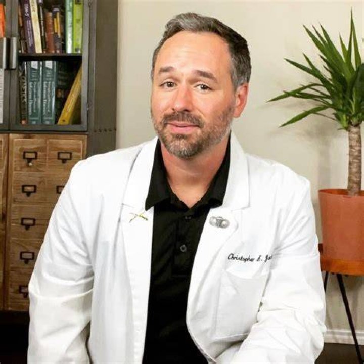 Meet son Christopher Considine, age, wife, profession