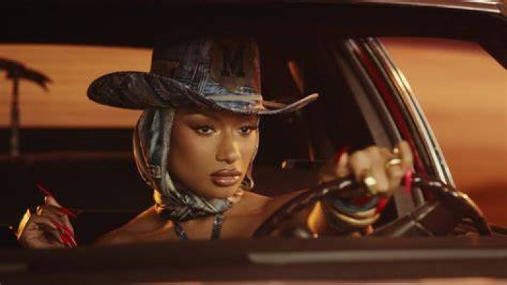 Megan Thee Stallion Hits Fans With Baby Face Vibes – People Slam Her For Having Fun While Her Friend Is Dragged
