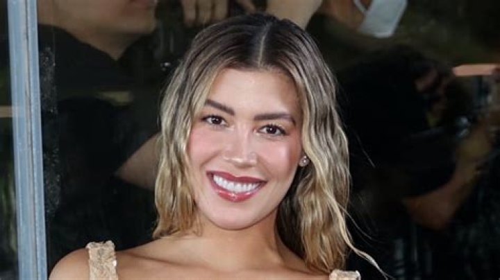 Michelle Salas in Bathing Suit Says "Beach Don't Kill My Vibe" — Celebwell