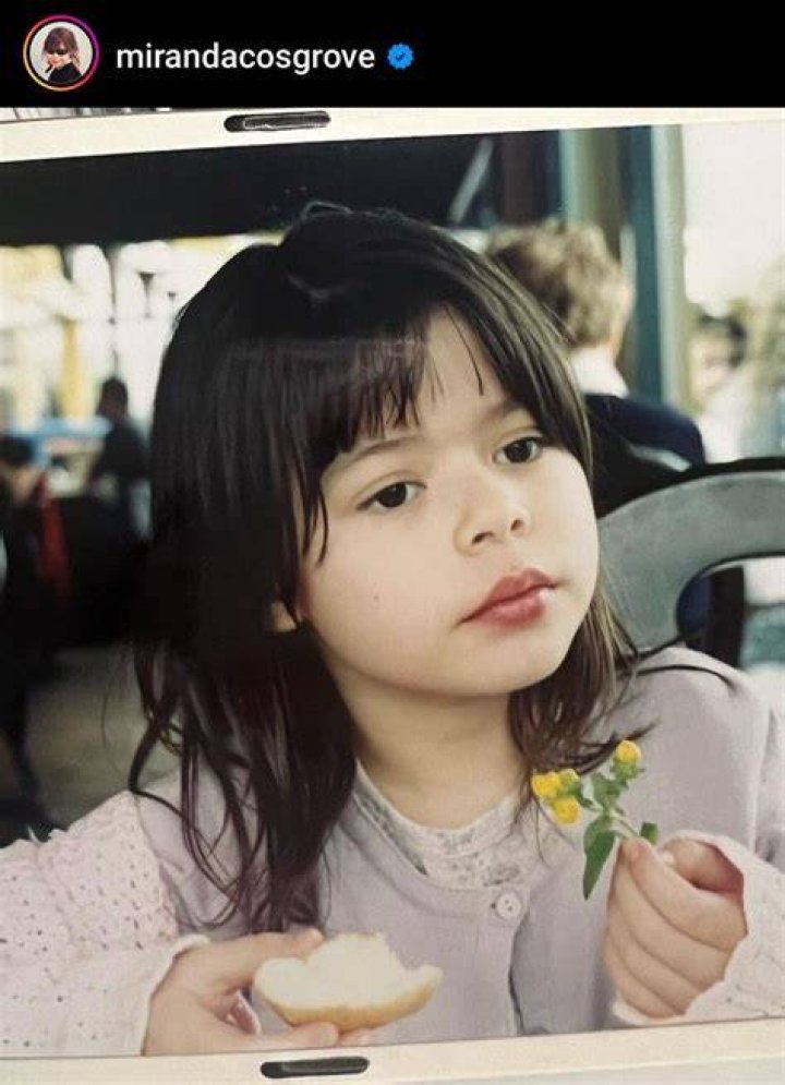 Miranda Cosgrove Biography - Facts, Childhood, Family Life & Achievements