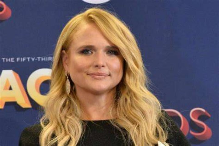 Miranda Lambert Gets Into A Heated Argument With Couple In Nashville, Reportedly Dumps A Salad Over The Wife’s Head