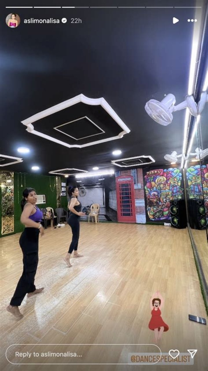 Monalisa in Workout Gear Works Up a Sweat Having "Rehearsal Vibes"
