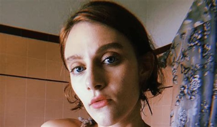 Nashville Star Aubrey Shea Shares Swimsuit Photo of "New Personality"