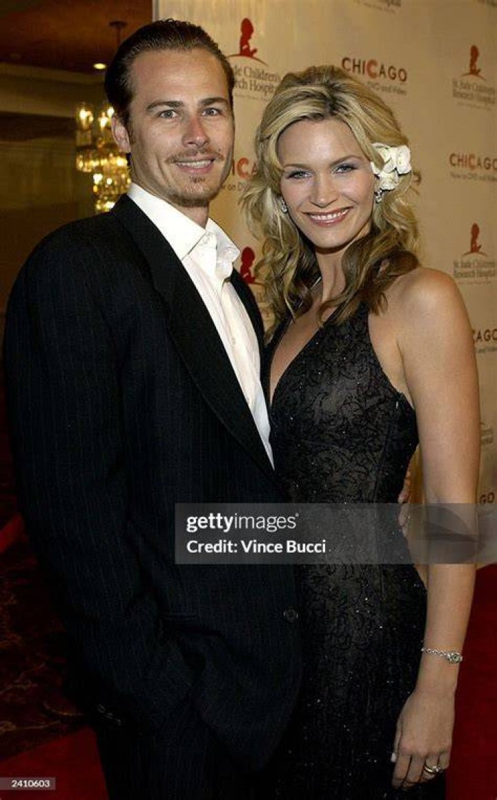 Natasha Henstridge boyfriend: Is Natasha Henstridge in a relationship?