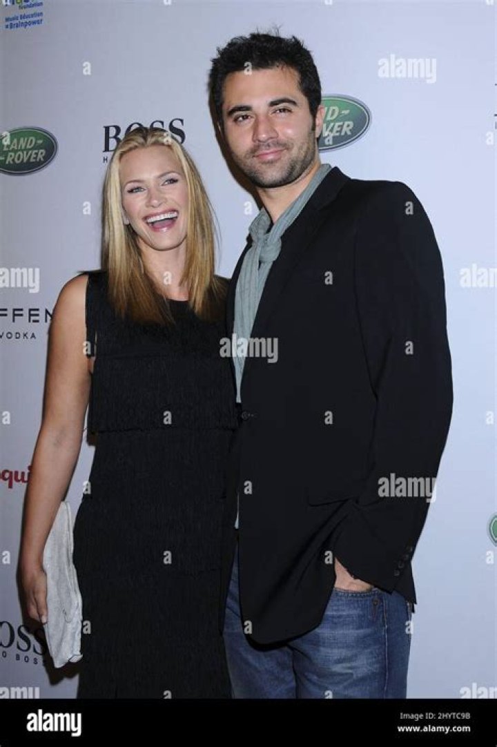 Natasha Henstridge husband: Is Natasha Henstridge married?