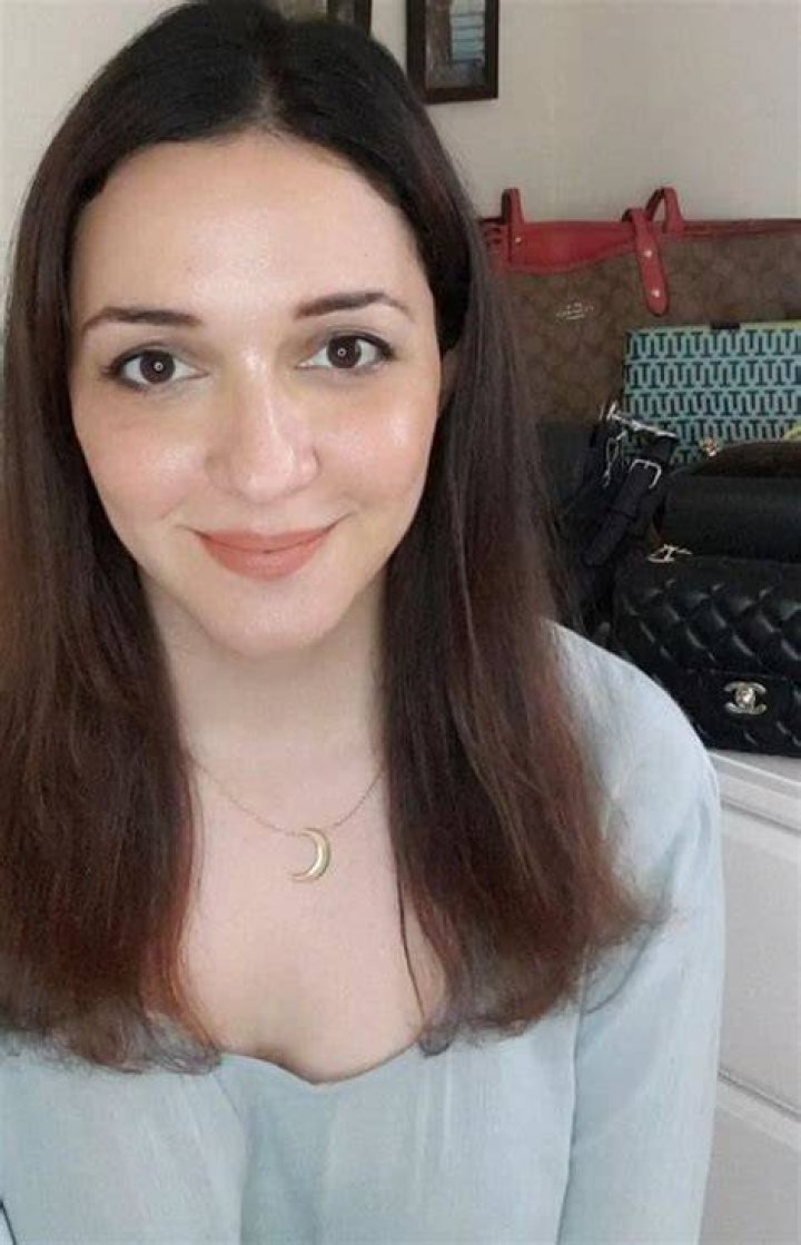 Nauheed Cyrusi Biography - Facts, Childhood, Family Life & Achievements
