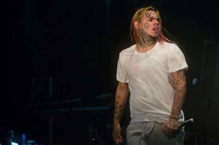 Nicki Minaj Appears Pregnant In Photo With ‘Trollz’ Collaborator Tekashi 6ix9ine As She Takes On Haters With ‘Weak Emotion’