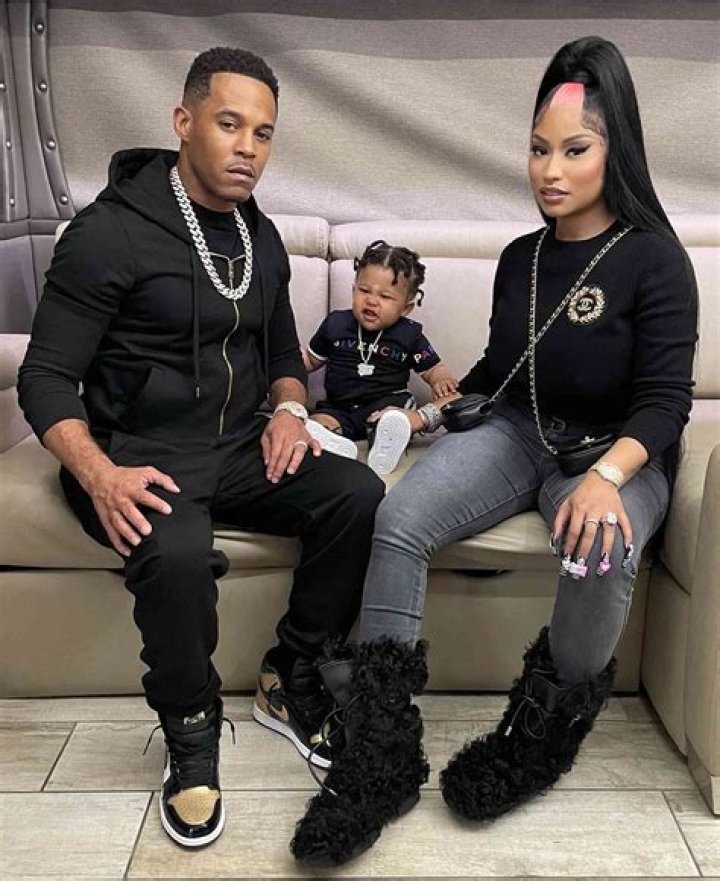 Nicki Minaj Is Back On The ‘Gram – The Queen Dropped Her Clothes And Surprised Fans