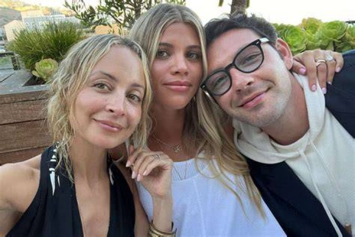 Nicole Richie Worried About Sister Sofia Dating Scott Disick – Here’s Why!
