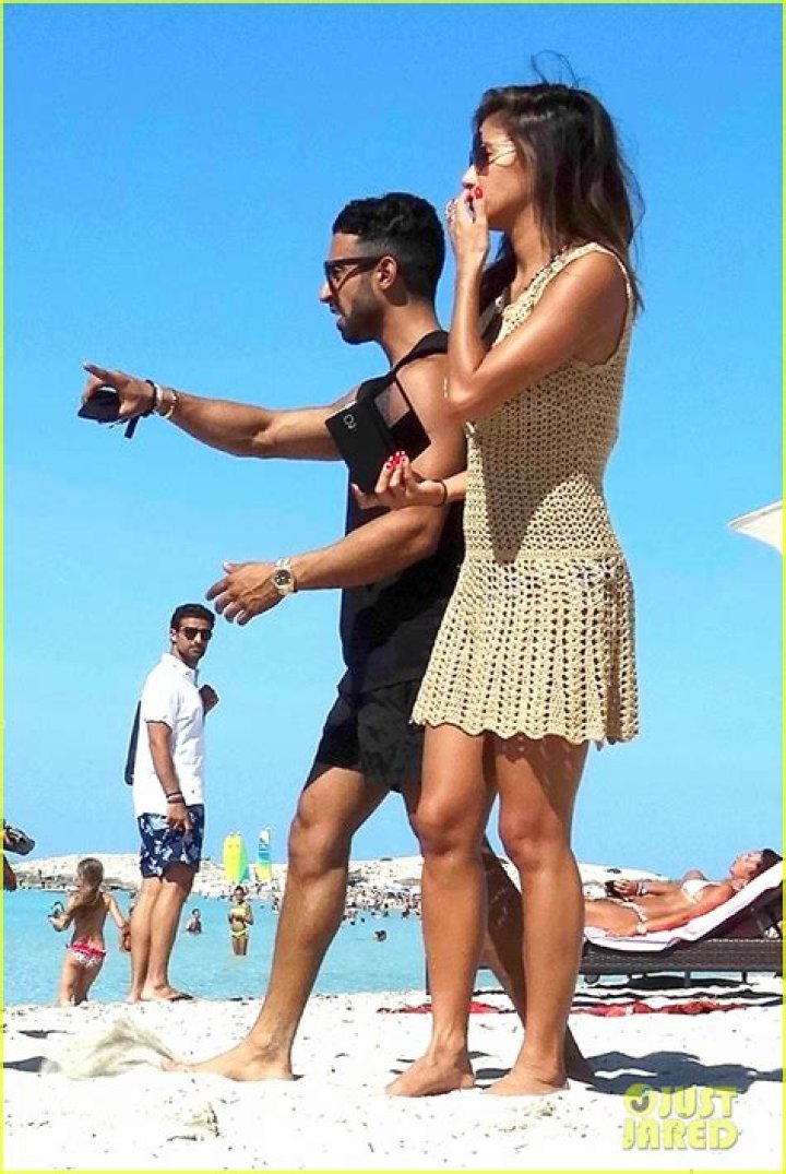 Nicole Scherzinger Shows Off “Full Body” in Swimsuit From Caribbean — Celebwell