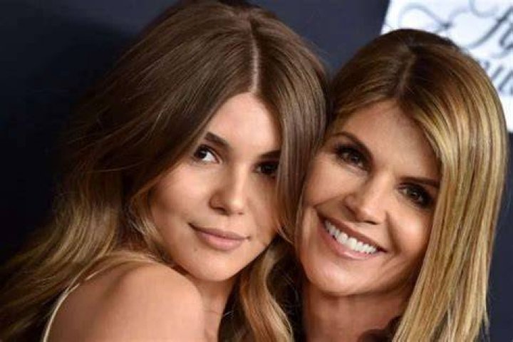Olivia Jade Allegedly Partied On USC Billionaire’s Yacht During Spring Break While Lori Loughlin Prepares Defense