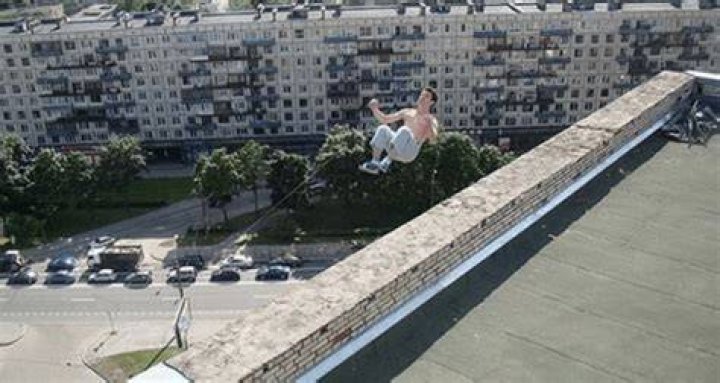Parkour Star Pavel Kashin Dies Attempting Dangerous Rooftop Stunt