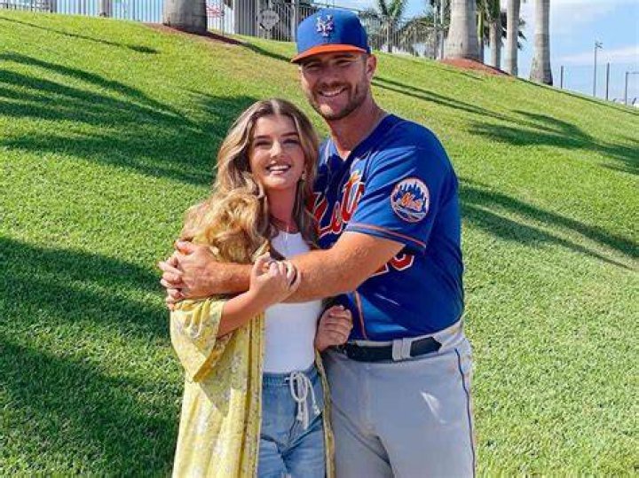 Pete Alonso wife: Meet Haley Alonso