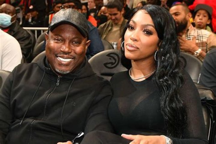Porsha Williams Posts Bare Baby Bump Photo As She Teases Her Spin-Off Show!