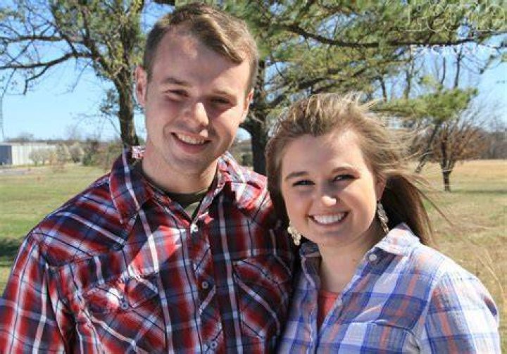 Pregnant Kendra Caldwell’s Mom Slammed By Counting On Fans