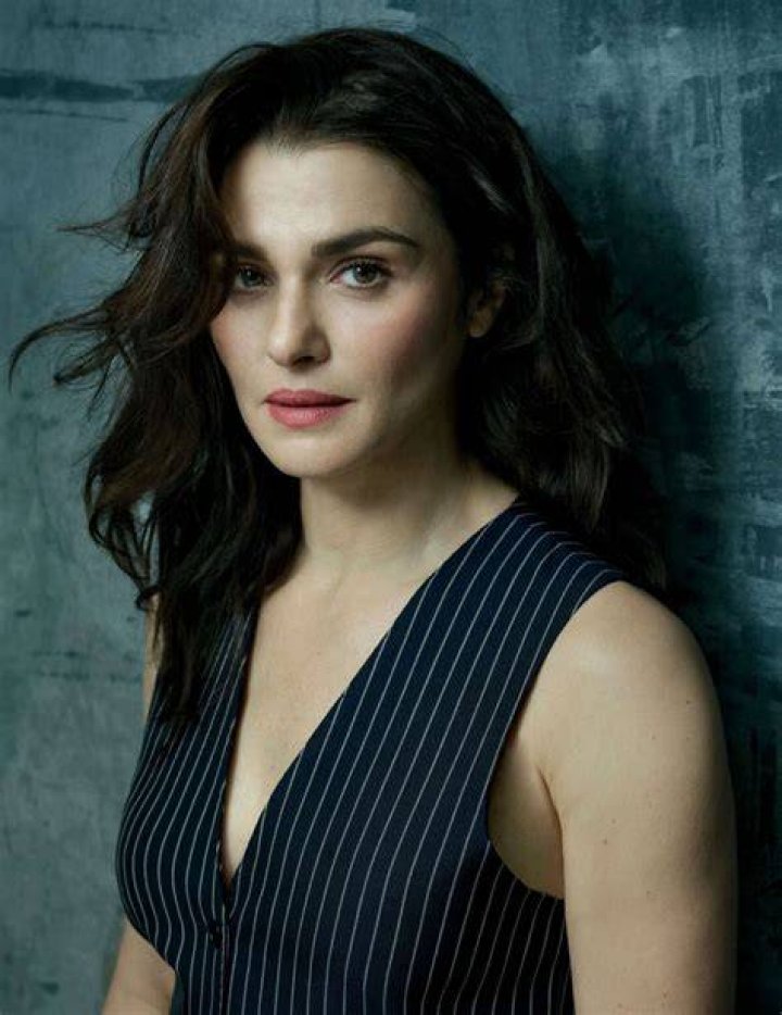 Rachel Weisz Bra Size, Age, Weight, Height, Measurements