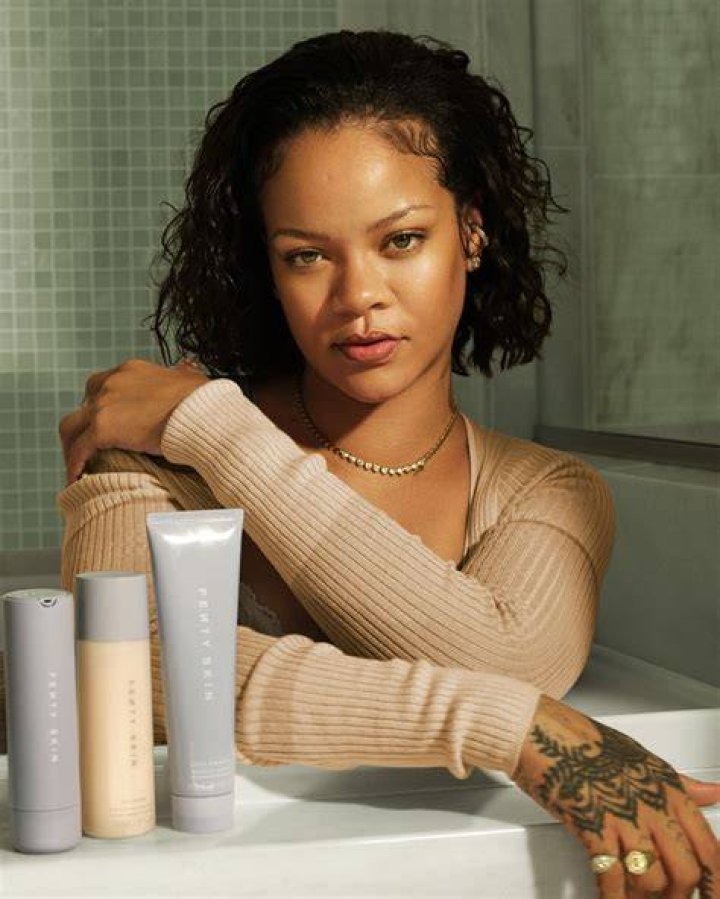 Rihanna Shows Off Her Gorgeous Figure In New Fenty Campaign — Breaks The Internet Again
