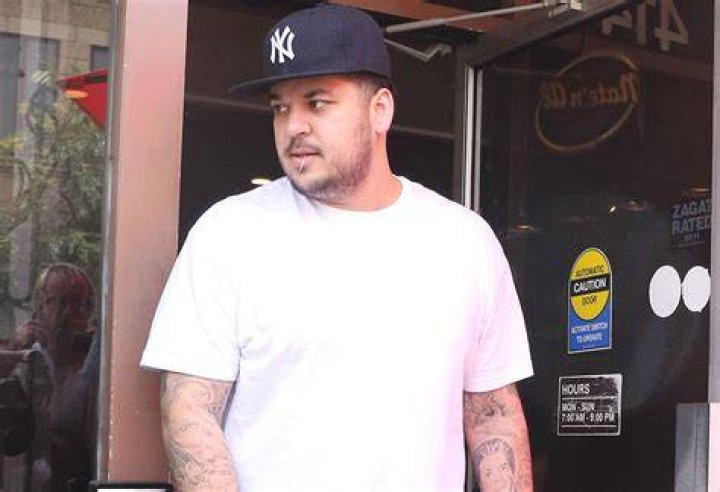 Rob Kardashian Gains Confidence After Being Praised By Fans For Losing Weight – Will He Be Back On KUWK?