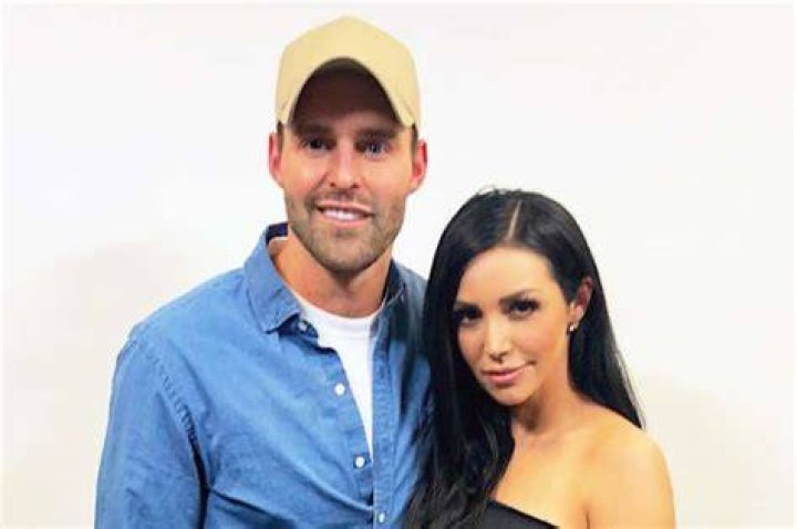 Robby Hayes And Scheana Marie Caught Making Out — Sparks Relationship Rumors Amid Lindsie Chrisley Sex Tape Scandal