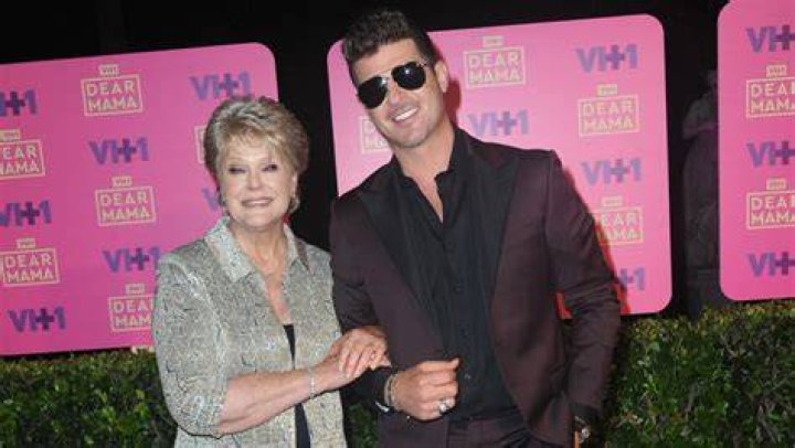 Robin Thicke parents: Meet Alan Thicke & Gloria Loring
