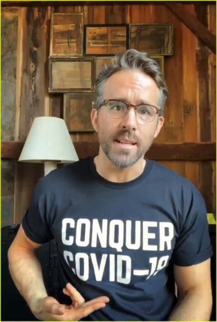 Ryan Reynolds Is Selling ‘Obscenely Boring’ T-Shirts To Help Raise Money For COVID-19 Healthcare Workers