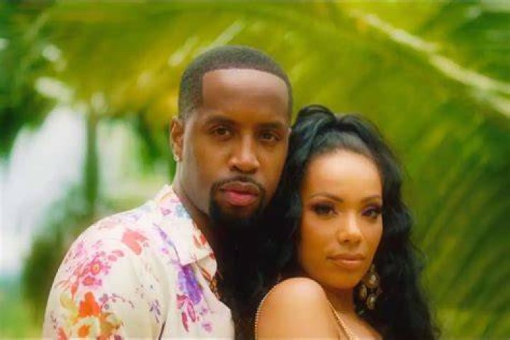 Safaree Reveals A Video Of Him Setting Up His Amazing Studio