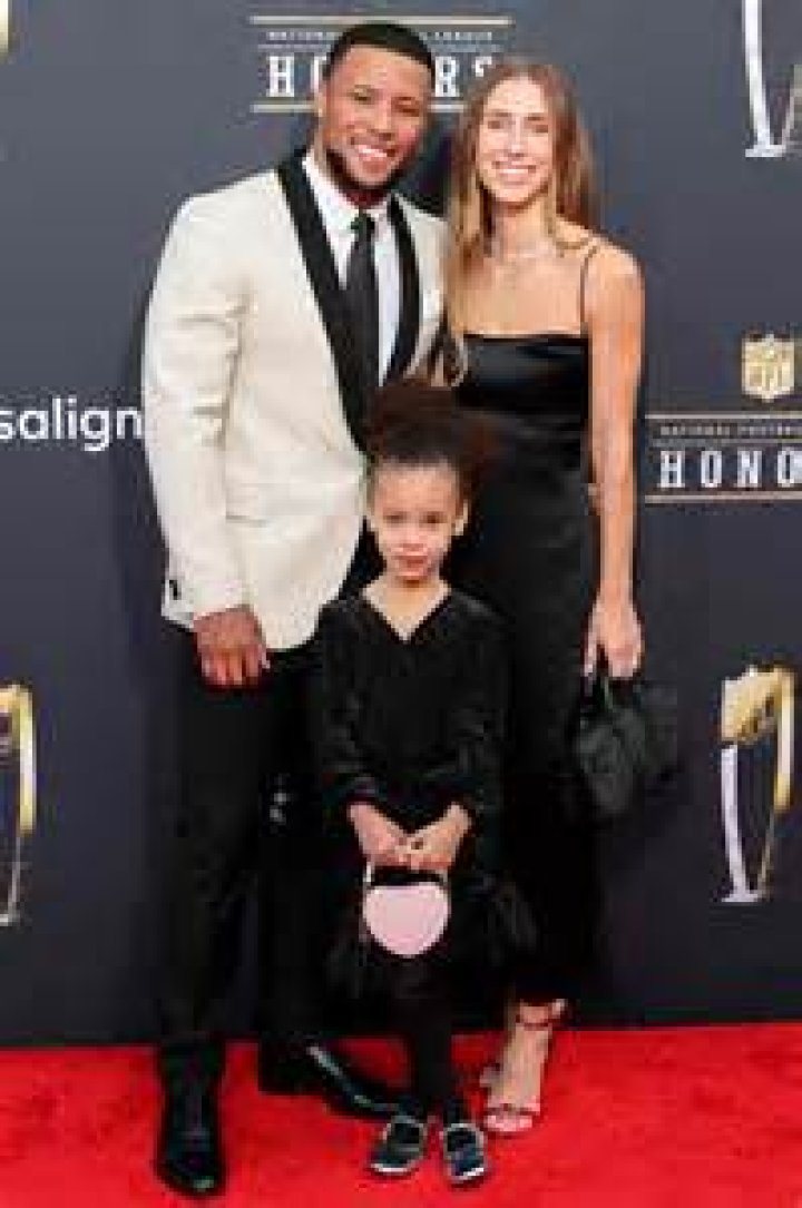 Saquon Barkley profile, bio, birthday, height, wife, children, contract, salary, net worth