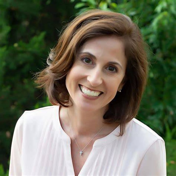 Sara Verre Obituary, Elevation Coach and Retreat Facilitator at Behold Retreats